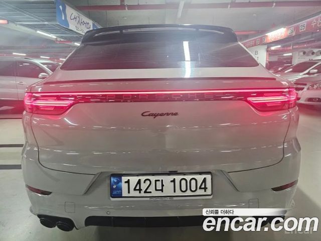 Porsche Cayenne 3.0 COUPE PLATINUM EDITION — пробег 37 000 км — фото 2 из 5