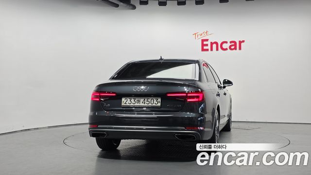Audi A4 40 TFSI Premium — пробег 125 297 км — фото 4 из 5
