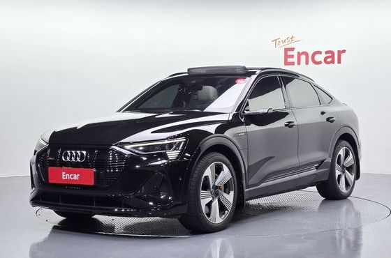 Audi e-tron 55 Quattro Sportback — пробег 88 326 км — фото 1 из 5