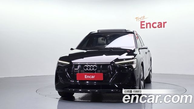 Audi e-tron 55 Quattro Sportback — пробег 88 326 км — фото 3 из 5