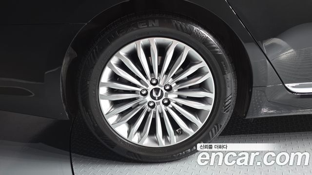 Hyundai Equus из Кореи Encar