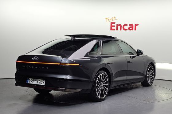 Hyundai Grandeur Calligraphy — пробег 24 929 км — фото 2 из 5
