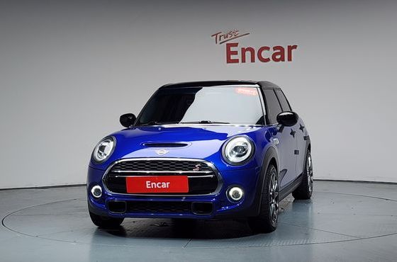 Mini Cooper 5Door HIGH 3rd — пробег 104 687 км — фото 3 из 5