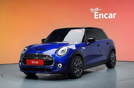 Mini Cooper 5Door HIGH 3rd — пробег 104 687 км — фото 1 из 5
