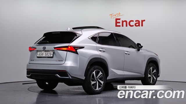 Lexus NX Supreme — пробег 139 779 км — фото 2 из 5