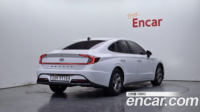 Hyundai Sonata 2.0 Premium — пробег 288 030 км — фото 2 из 5