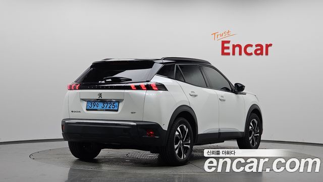 Peugeot 2008 EV GT — пробег 28 371 км — фото 2 из 5