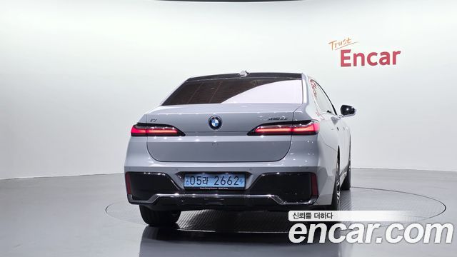 BMW i7 из Кореи Encar