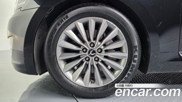 Hyundai Equus из Кореи Encar