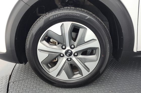 Kia Niro Prestige — пробег 242 514 км — фото 5 из 5