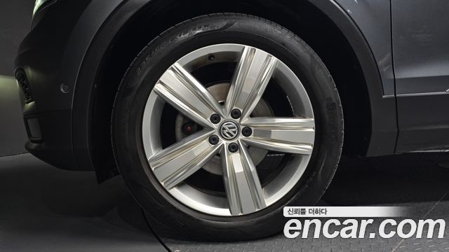 Volkswagen Tiguan из Кореи Encar