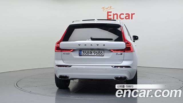 Volvo XC60 D5 Inscription — пробег 99 676 км — фото 4 из 5