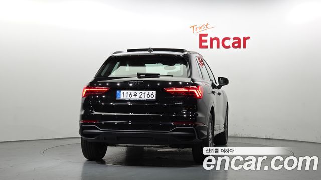 Audi Q3 40 TFSI Quattro Premium — пробег 1 040 км — фото 4 из 5