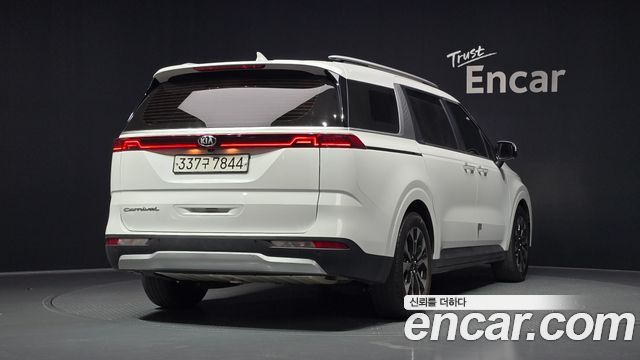 Kia Carnival из Кореи Encar