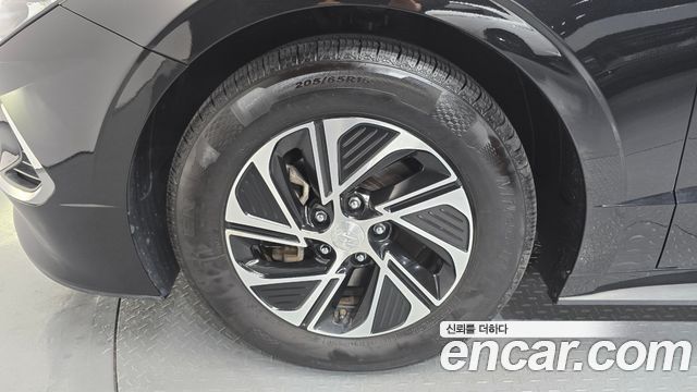 Hyundai Sonata Premium — пробег 57 926 км — фото 5 из 5