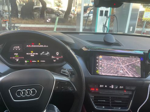 Audi e-tron GT GT quattro Premium — пробег 64 000 км — фото 2 из 3