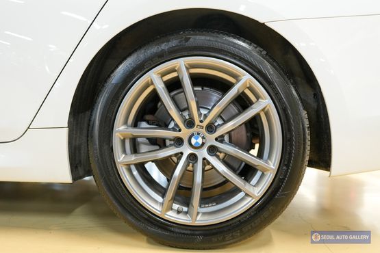 BMW 5-Series 520d xDrive M Sport Package Plus — пробег 101 500 км — фото 5 из 5