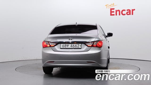 Hyundai Sonata LPI Smart — пробег 202 631 км — фото 4 из 5