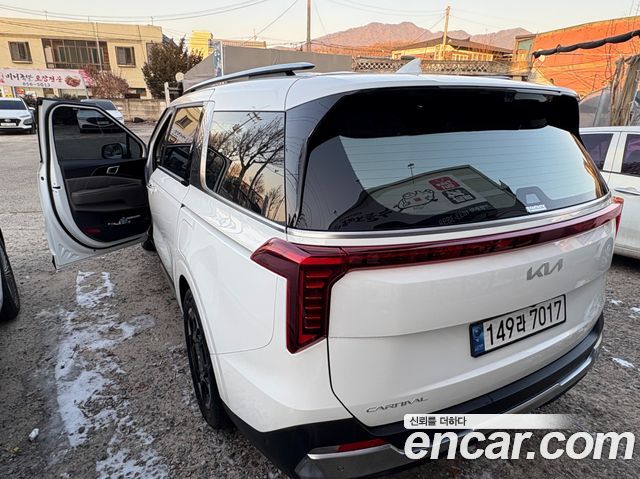Kia Carnival Gasoline 9-Seater Signature — пробег 40 000 км — фото 4 из 5