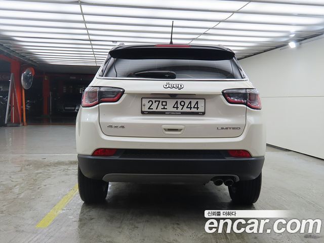 Jeep Compass 2.4 Limitied AWD — пробег 72 317 км — фото 4 из 5