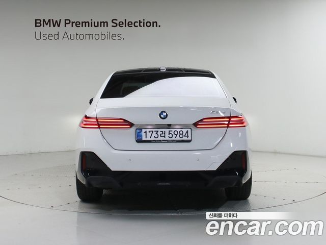 BMW 5-Series 523d M Sport — пробег 11 090 км — фото 4 из 5