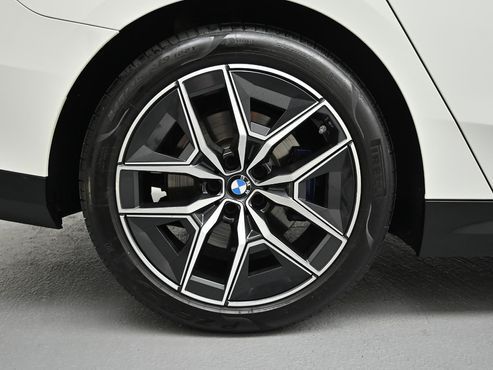 BMW 5-Series 523d M Sport — пробег 11 090 км — фото 5 из 5