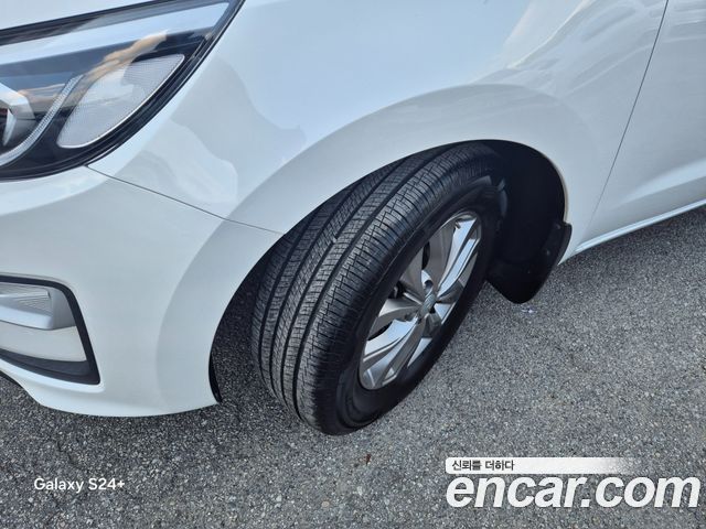 Kia Carnival 11-Seater Deluxe — пробег 115 387 км — фото 5 из 5