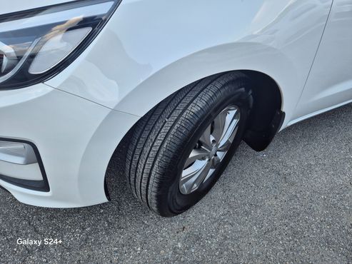 Kia Carnival 11-Seater Deluxe — пробег 115 387 км — фото 5 из 5