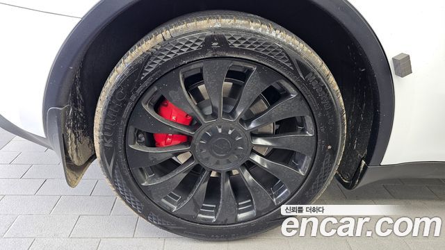 Tesla Model Y RWD — пробег 34 470 км — фото 5 из 5