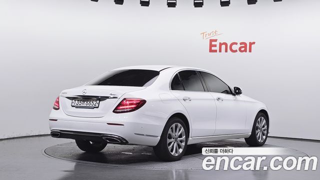 Mercedes-Benz E-Class из Кореи Encar