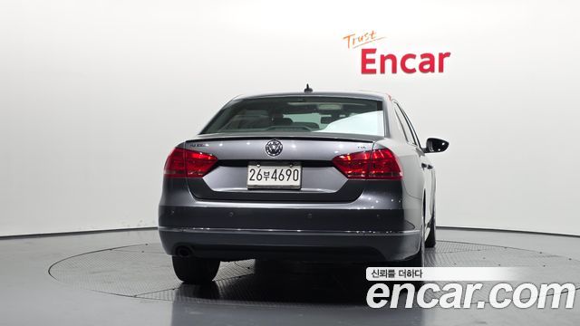Volkswagen Passat из Кореи Encar