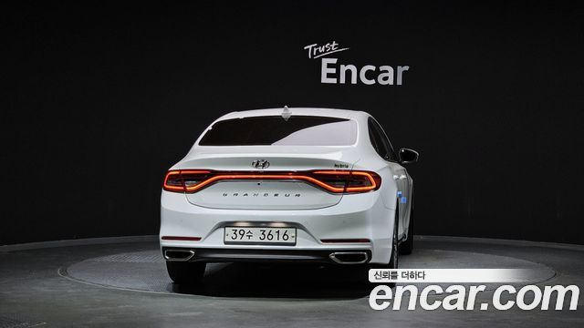 Hyundai Grandeur из Кореи Encar