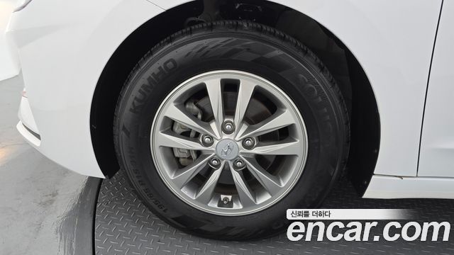 Hyundai AVANTE 1.6 Smart — пробег 33 594 км — фото 5 из 5