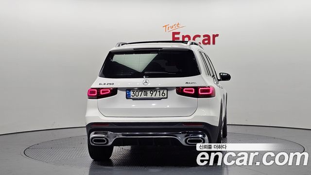 Mercedes-Benz GLB-Class из Кореи Encar