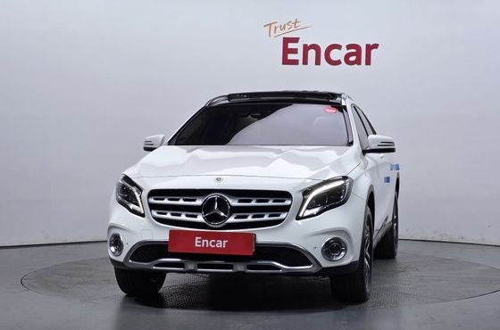 Mercedes-Benz GLA-Class GLA220 Premium — пробег 101 518 км — фото 3 из 5
