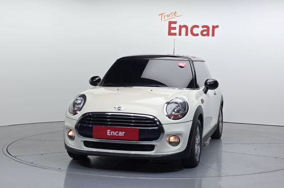 Mini Cooper Standard Third Generation — пробег 75 193 км — фото 3 из 5