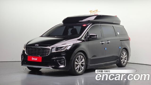 Kia Carnival 9-Seater Hi-Limousine Prestige Hiroof — пробег 56 380 км — фото 1 из 5