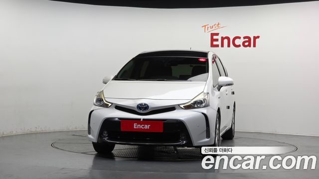 Toyota Prius 1.8 — пробег 119 858 км — фото 3 из 5
