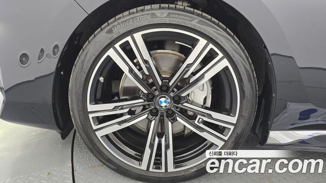 BMW i7 из Кореи Encar