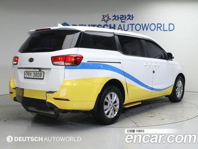 Kia Carnival из Кореи Encar