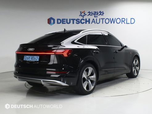 Audi e-tron 55 Quattro Sportback — пробег 19 207 км — фото 2 из 5