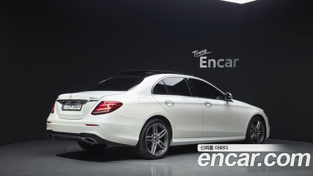 Mercedes-Benz E-Class из Кореи Encar