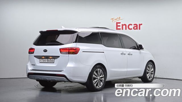 Kia Carnival из Кореи Encar