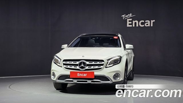 Mercedes-Benz GLA-Class GLA220 Premium — пробег 62 406 км — фото 3 из 5