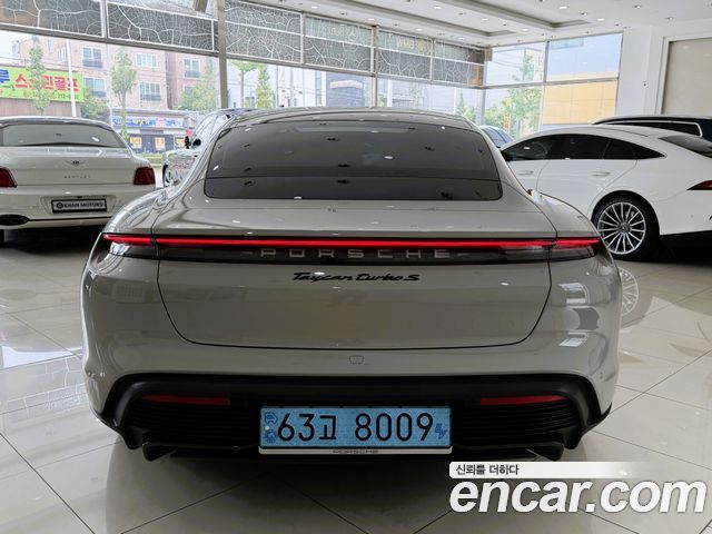Porsche Taycan из Кореи Encar
