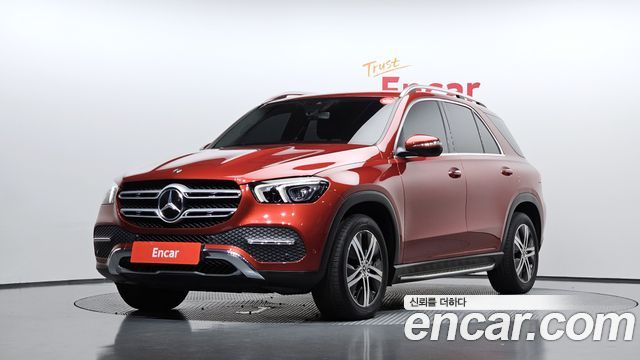 Mercedes-Benz GLE-Class GLE300d 4MATIC — пробег 33 775 км — фото 1 из 5