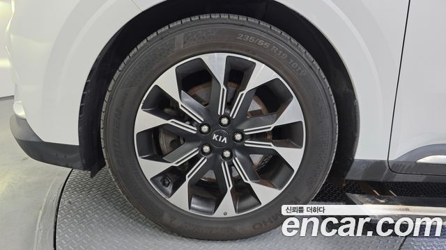 Kia Carnival 7-Seater Signature — пробег 216 401 км — фото 5 из 5