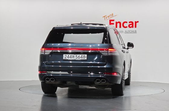 Lincoln Aviator 3.0 Black Label AWD — пробег 147 598 км — фото 4 из 5