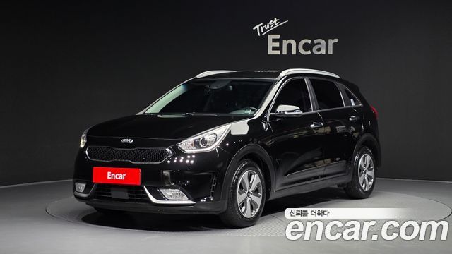 Kia Niro Prestige — пробег 37 955 км — фото 1 из 5