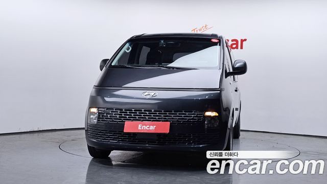 Hyundai Staria Tourer 11-Seater Smart — пробег 11 915 км — фото 3 из 5